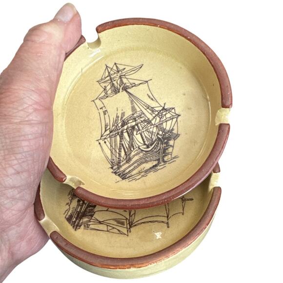 Vintage Mid Century Tan Brigantine Ships Ashtray Set of 2 - Picture 7 of 10